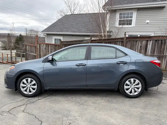 2014 Toyota Corolla S Manual, fuel saver - Photo 2