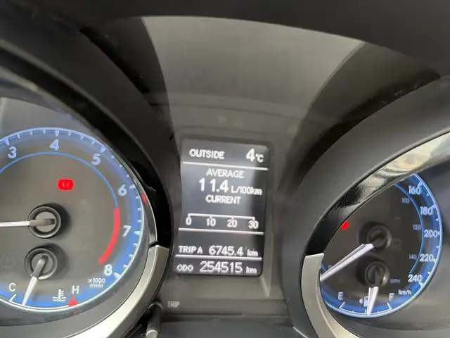 2014 Toyota Corolla S Manual, fuel saver - Photo 17