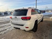 2018 Jeep Grand Cherokee 4WD - Photo 4