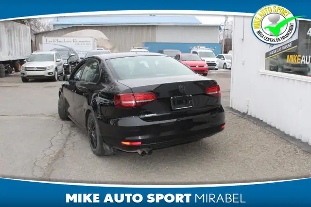2017 Volkswagen Berline Jetta Highline 1,8 TSI 4 portes, Automat - Photo 2