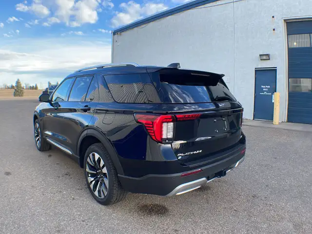 2026 Ford Explorer Platinum 4WD 600A - Photo 3