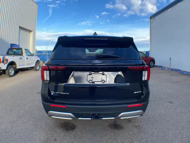 2026 Ford Explorer Platinum 4WD 600A - Photo 4