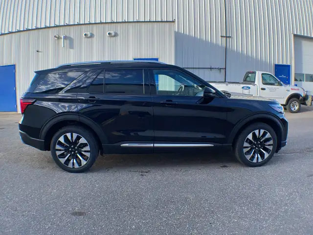 2026 Ford Explorer Platinum 4WD 600A - Photo 6