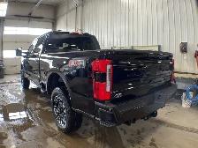 2026 Ford Super Duty F-350 SRW Platinum FX4 713A - Photo 3