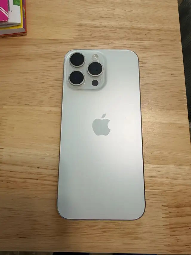 iPhone 15 Pro Max 256GB - Photo 3