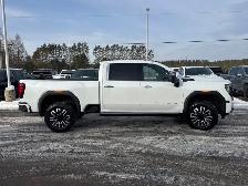2026 GMC Sierra 3500HD - Photo 3