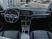 2023 Volkswagen Jetta Highline | One Owner | Heated Seats - Photo 7