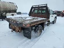 2003 GMC 3500 - Photo 4