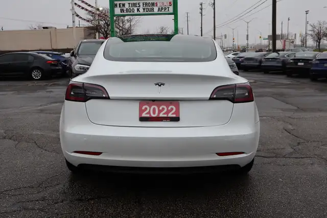 2022 Tesla Model 3 - Photo 6