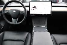 2022 Tesla Model 3 - Photo 11