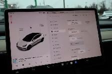 2022 Tesla Model 3 - Photo 22