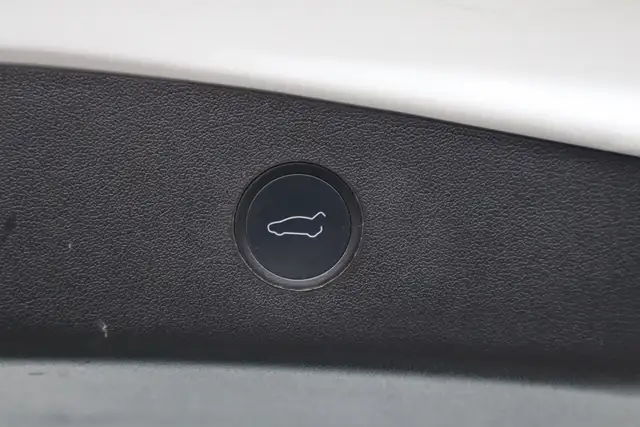 2022 Tesla Model 3 - Photo 27