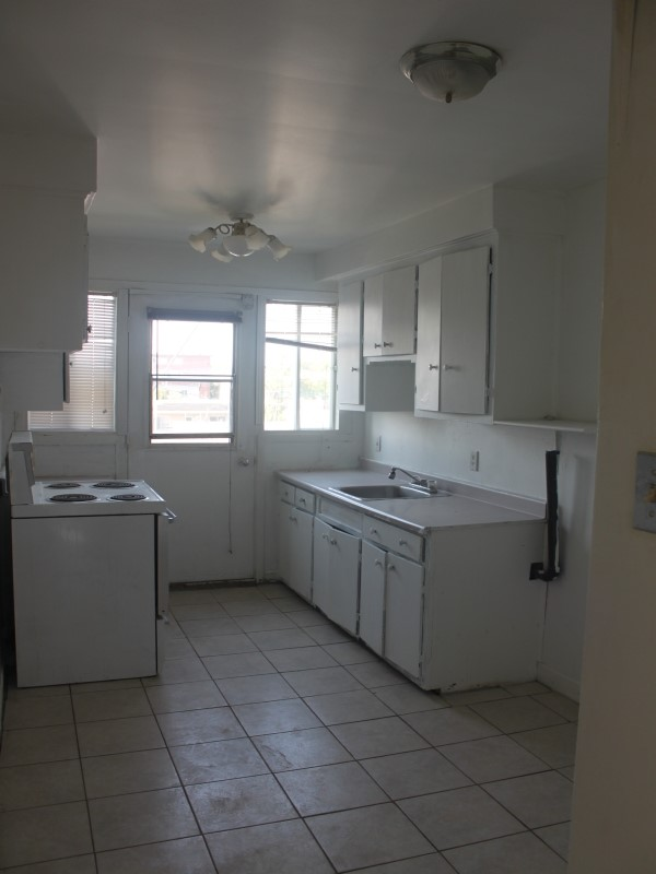 Lager 4 1/2 hardwood floors apartment in Lachine for Rent !! - Photo 6