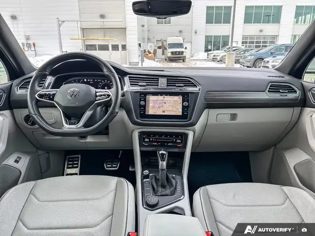 2022 Volkswagen Tiguan Highline R-Line | VW CERTIFIED - Photo 11