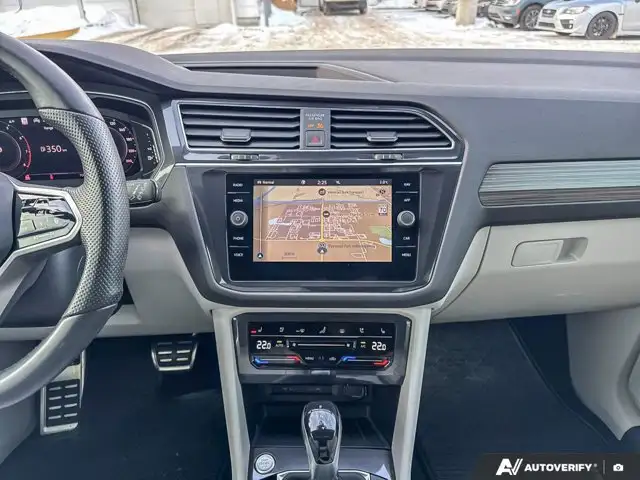2022 Volkswagen Tiguan Highline R-Line | VW CERTIFIED - Photo 17