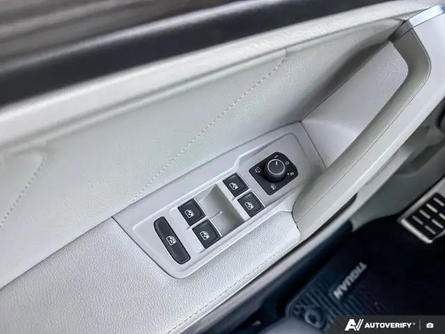 2022 Volkswagen Tiguan Highline R-Line | VW CERTIFIED - Photo 23