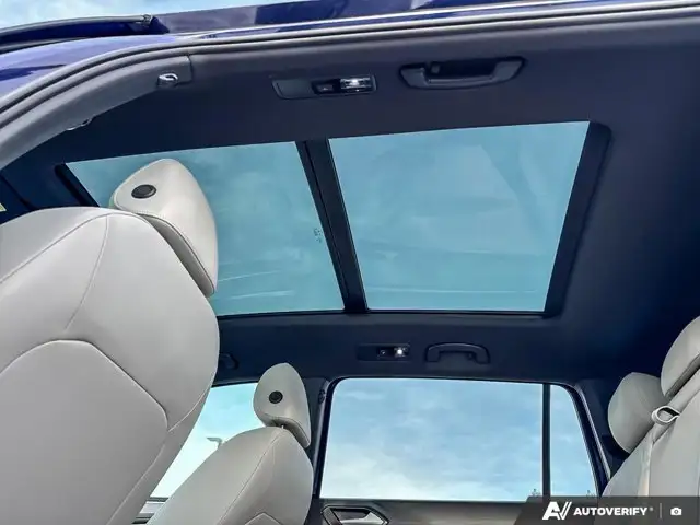 2022 Volkswagen Tiguan Highline R-Line | VW CERTIFIED - Photo 24
