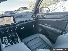 2025 Volkswagen Atlas Cross Sport Highline | VW CERTIFIED - Photo 12