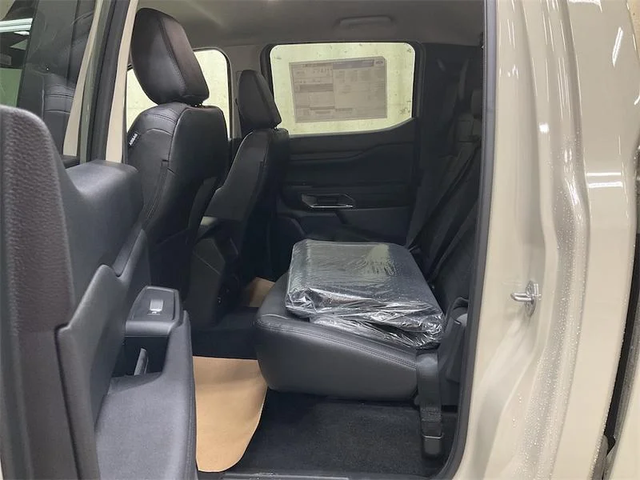 2025 FORD Ranger Lariat - Photo 12