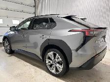 Subaru Solterra AWD 2023 à vendre - Photo 8