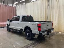 2026 FORD F-350 Super Duty Lariat - Photo 4