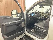 2026 FORD F-350 Super Duty Lariat - Photo 10