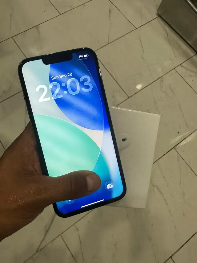 IPHONE 13 PRO 256GB AIRPODS PKG/DELIVERY