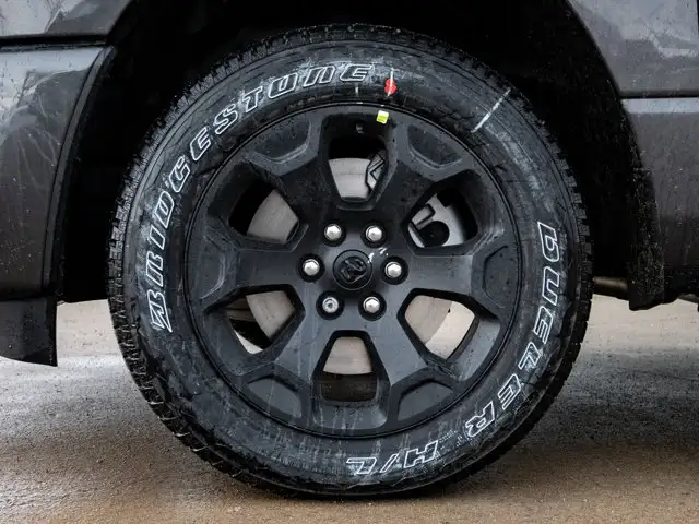 2026 Ram 1500 Express - Photo 14