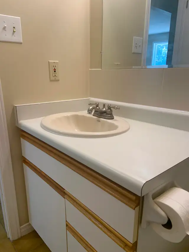 Bright clean two-bedroom apartment - Photo 2