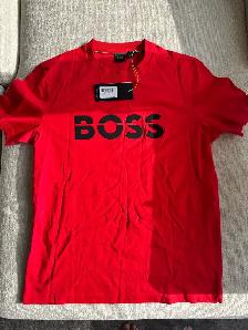 Hugo Boss open red t-shirt size Large - Photo 3