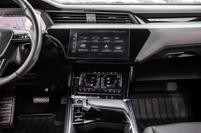 2022 Audi e-tron Technik | Black Optics | 22 pouces | HUD | B&O - Photo 8