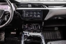 2022 Audi e-tron Technik | Black Optics | 22 pouces | HUD | B&O - Photo 8