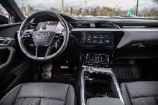 2022 Audi e-tron Technik | Black Optics | 22 pouces | HUD | B&O - Photo 9