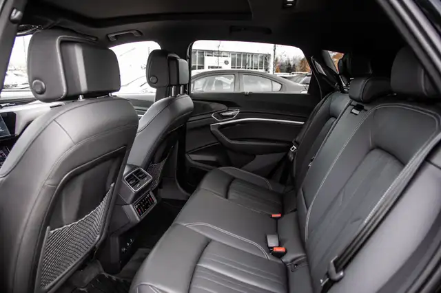 2022 Audi e-tron Technik | Black Optics | 22 pouces | HUD | B&O - Photo 11