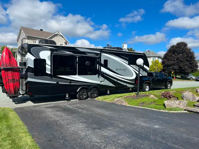 FIFTH WHEEL GRAND DESIGN SOLITUDE 310GK, 2022 - Photo 3