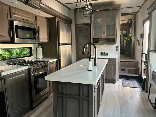 FIFTH WHEEL GRAND DESIGN SOLITUDE 310GK, 2022 - Photo 6