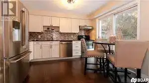 Barrie, Hospital Area 3 1 beds/2baths May/June - Photo 4