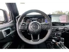 2024 Jeep Gladiator Sport S | Heated Leather | Premium Pkg | 4X4 - Photo 5
