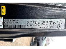 2024 Jeep Gladiator Sport S | Heated Leather | Premium Pkg | 4X4 - Photo 34