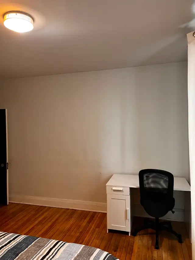 A private room for rent Cote des neige NDG - Photo 5