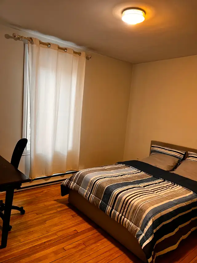 A private room for rent Cote des neige NDG - Photo 10