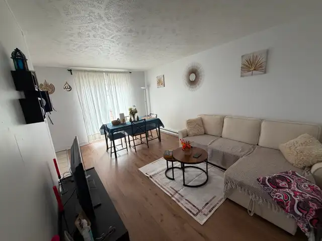 ''NOUVEAUX'' UN 4½ POUR 1 JUILLET DERNIER ÉTAGE D'UN 24 LOGEMENT - Photo 4