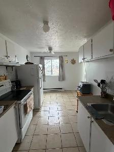 ''NOUVEAUX'' UN 4½ POUR 1 JUILLET DERNIER ÉTAGE D'UN 24 LOGEMENT - Photo 6