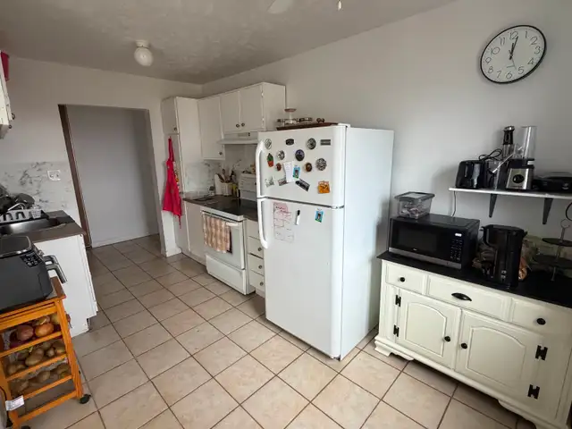 ''NOUVEAUX'' UN 4½ POUR 1 JUILLET DERNIER ÉTAGE D'UN 24 LOGEMENT - Photo 7