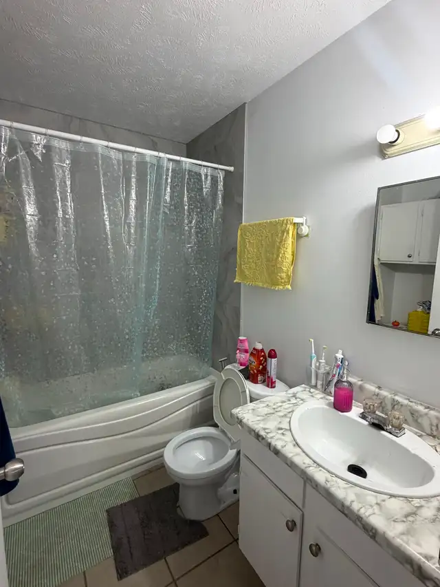 ''NOUVEAUX'' UN 4½ POUR 1 JUILLET DERNIER ÉTAGE D'UN 24 LOGEMENT - Photo 9