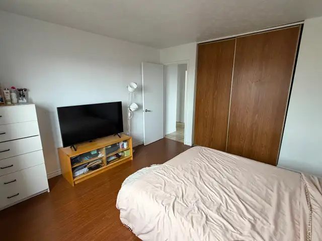 ''NOUVEAUX'' UN 4½ POUR 1 JUILLET DERNIER ÉTAGE D'UN 24 LOGEMENT - Photo 10