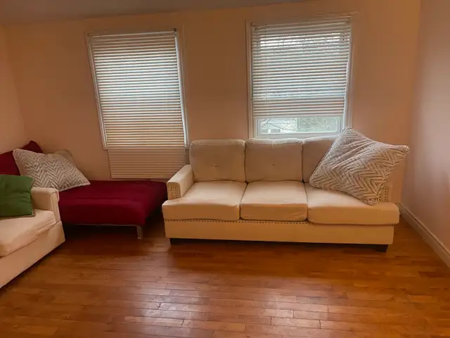 Beautiful Couch (2 of them) $350  EaCh & Delivery - Photo 4