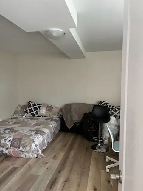 2 Bedroom   1 Washroom Basement for Rent - Photo 8
