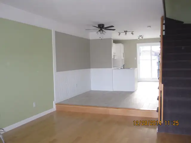 Petite maison de ville à louer (près du pont Laviolette) - Photo 4