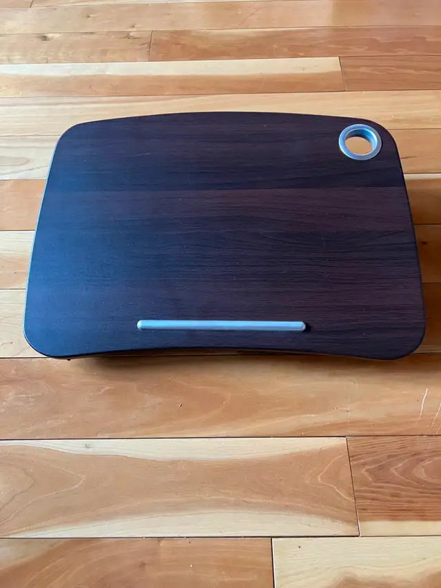 Brook Stone Laptop Stand Ideal For Use In Bed or On Couch  NEW